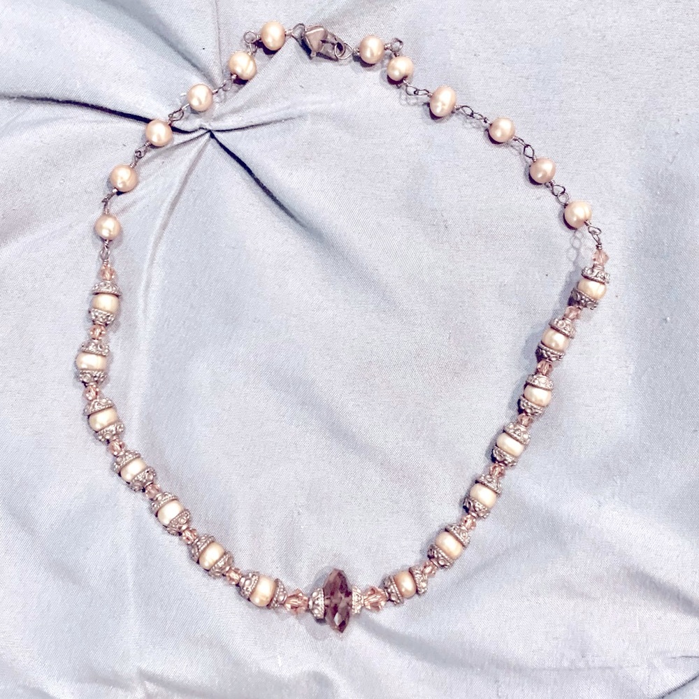 Elegant Pearl and light pink Crystal Necklace